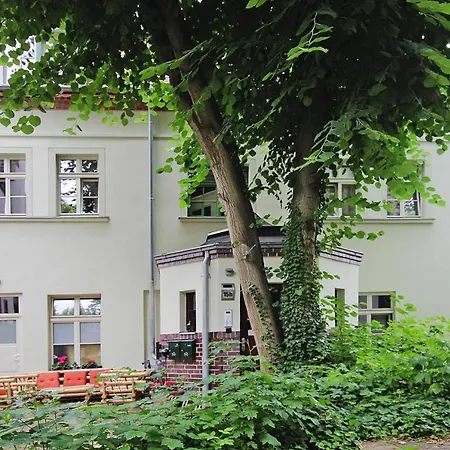 Apartment Am Goethepark In Leipzig